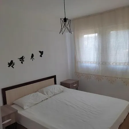 בית נופש Aspen Villa'S מוגלה